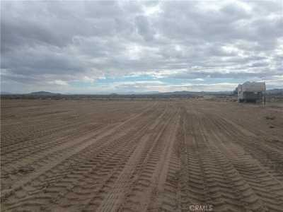 Residential Land For Sale in Hinkley, California