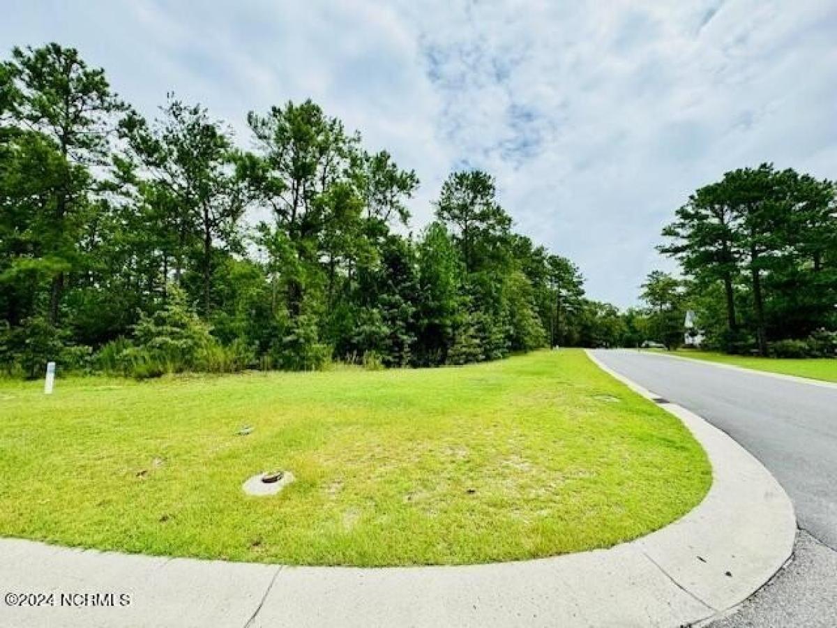 Picture of Residential Land For Sale in Leland, North Carolina, United States