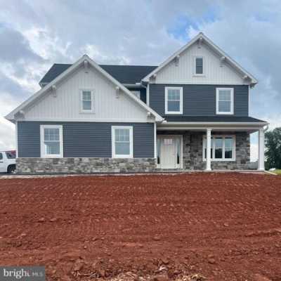 Home For Sale in Elizabethtown, Pennsylvania