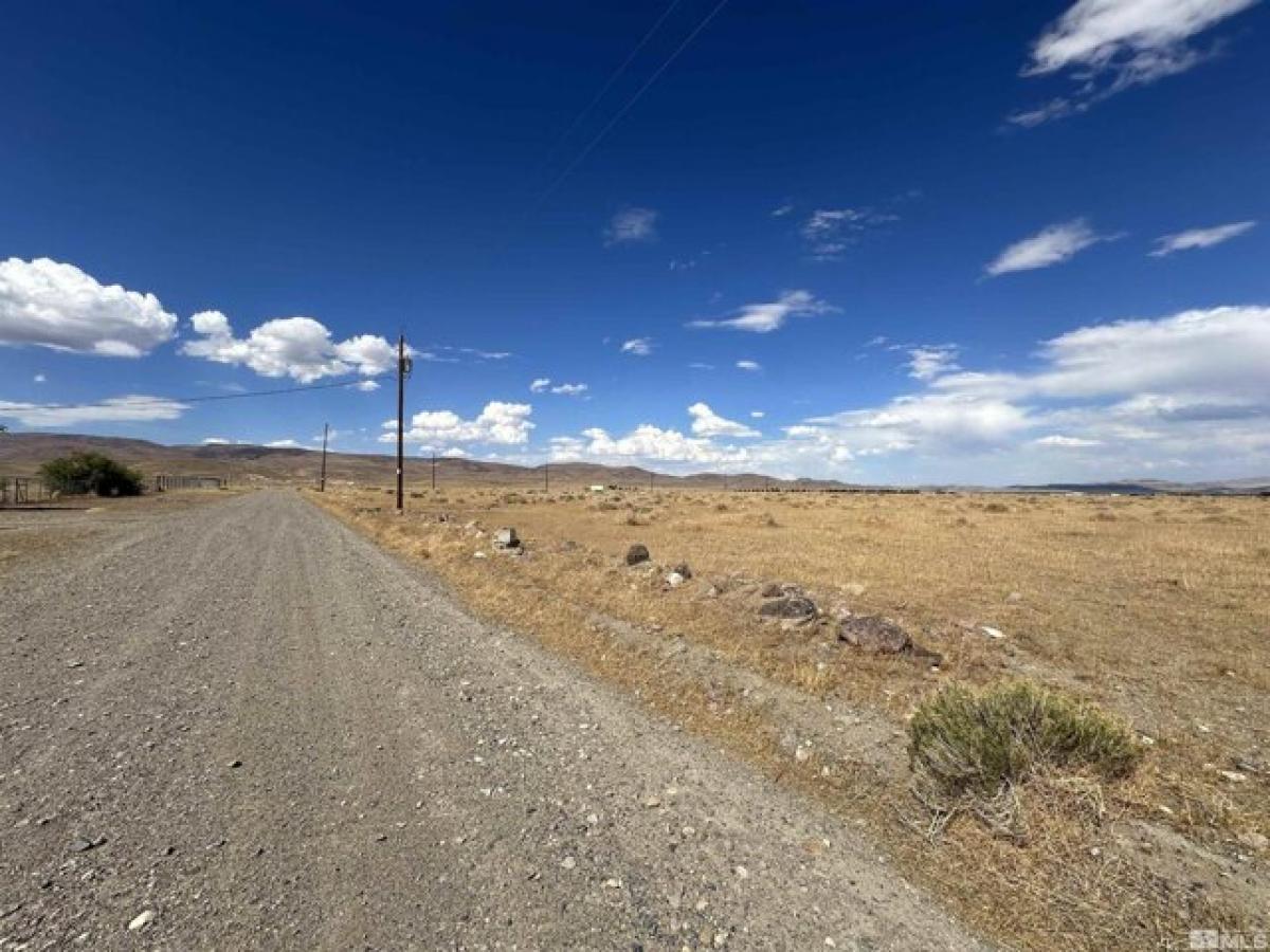 Picture of Residential Land For Sale in Silver Springs, Nevada, United States