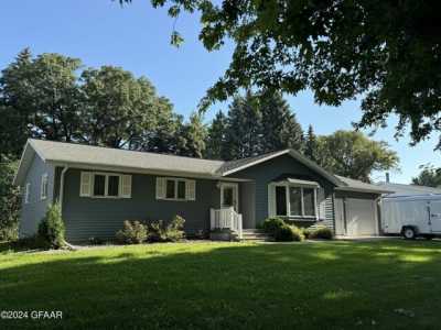 Home For Sale in Cavalier, North Dakota