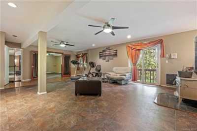 Home For Sale in Mahopac, New York