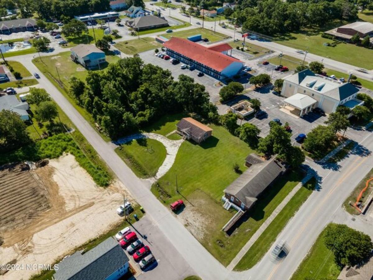 Picture of Residential Land For Sale in Morehead City, North Carolina, United States