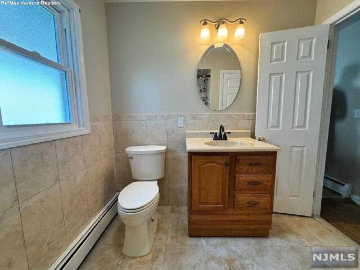 Picture of Home For Rent in Saddle Brook, New Jersey, United States