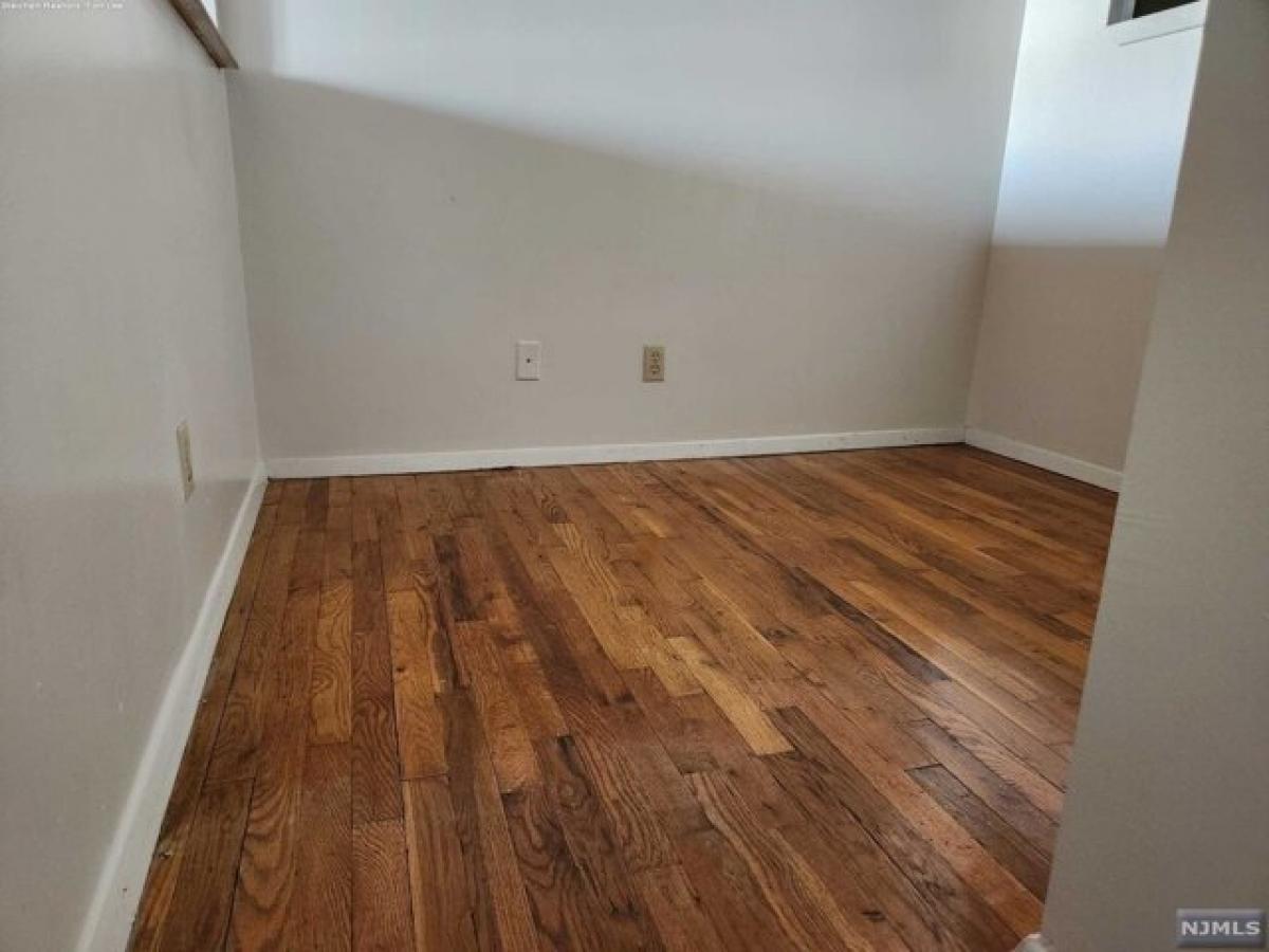 Picture of Apartment For Rent in Edgewater, New Jersey, United States