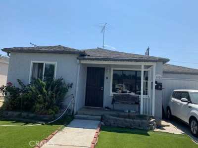 Home For Sale in Lynwood, California