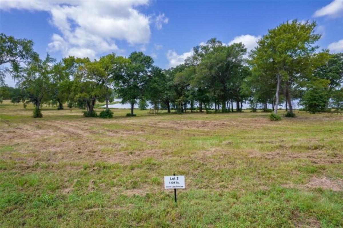 Picture of Residential Land For Sale in Mount Pleasant, Texas, United States