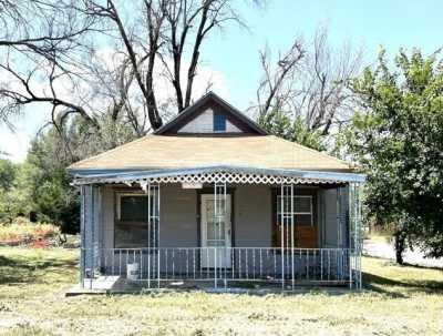 Home For Sale in Arkansas City, Kansas