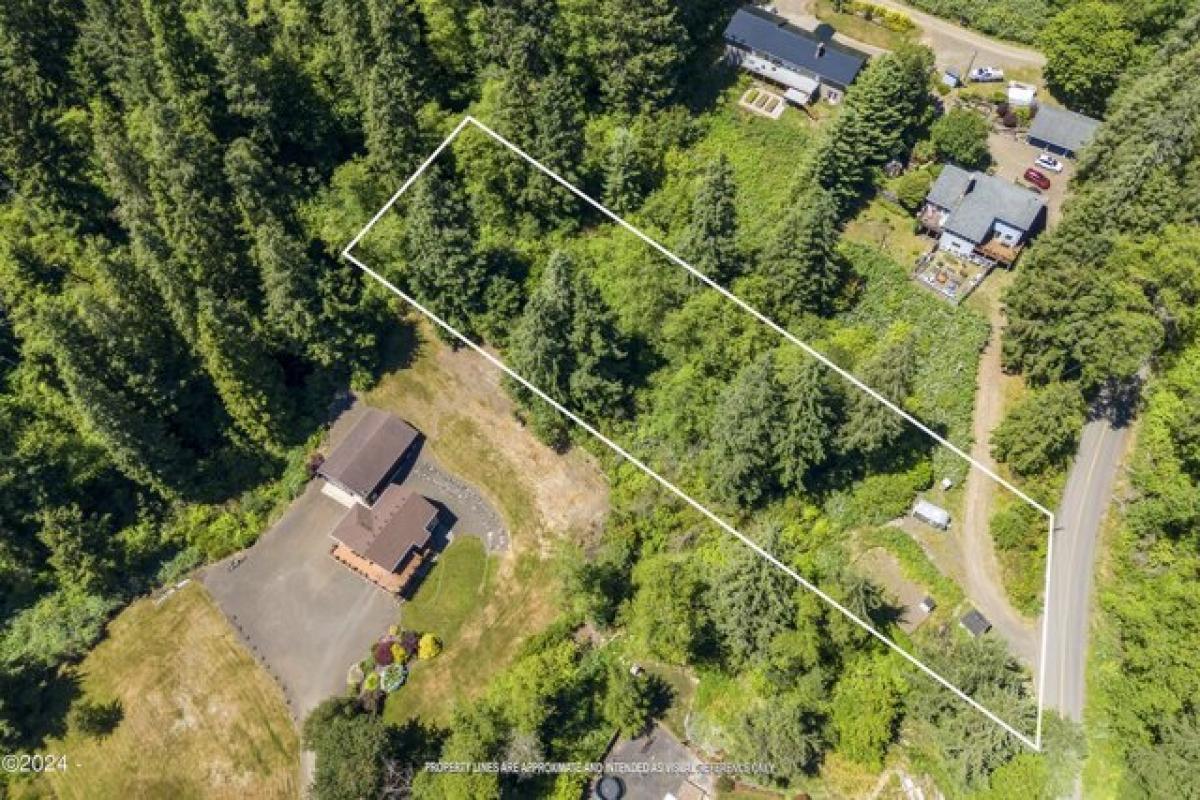 Picture of Residential Land For Sale in Tillamook, Oregon, United States