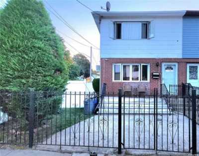 Home For Sale in Springfield Gardens, New York