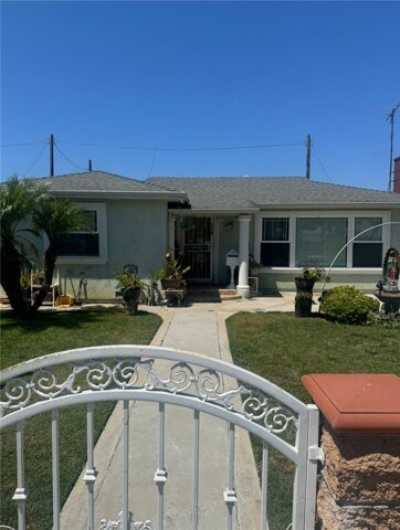 Home For Sale in Wilmington, California