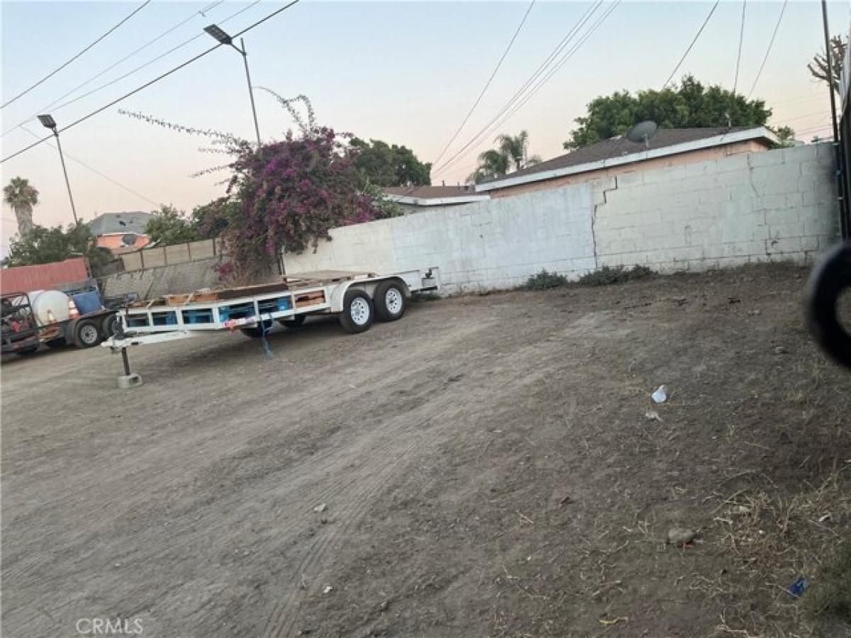 Picture of Residential Land For Sale in Compton, California, United States