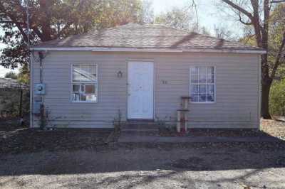 Home For Sale in Poplar Bluff, Missouri