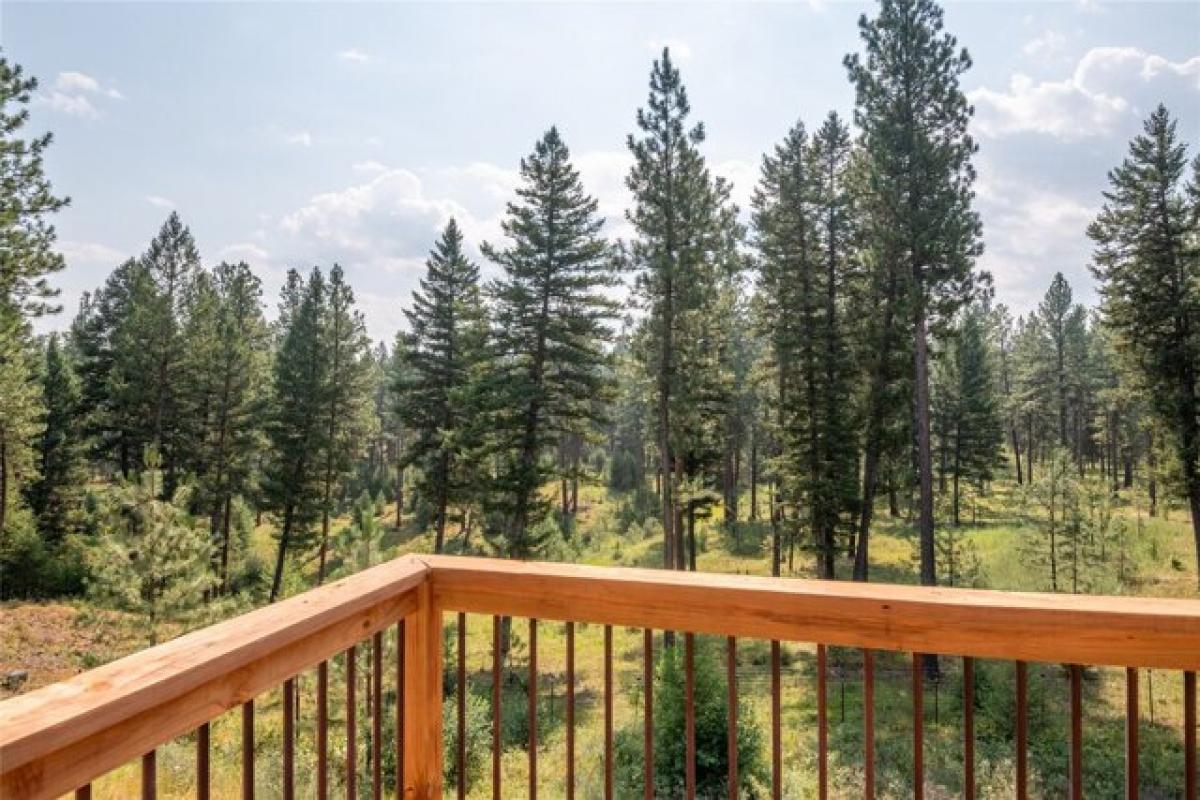 Picture of Home For Sale in Bonner, Montana, United States