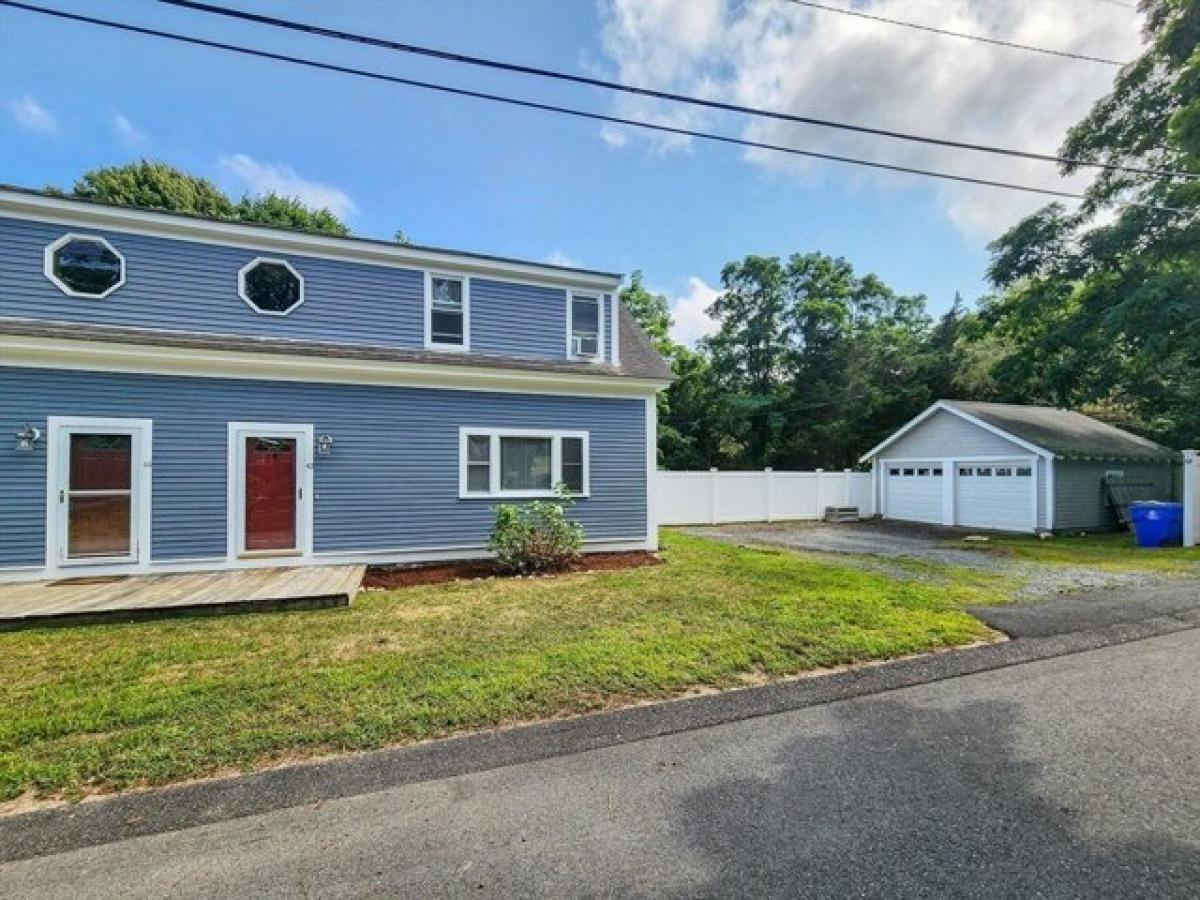 Picture of Home For Sale in Bourne, Massachusetts, United States