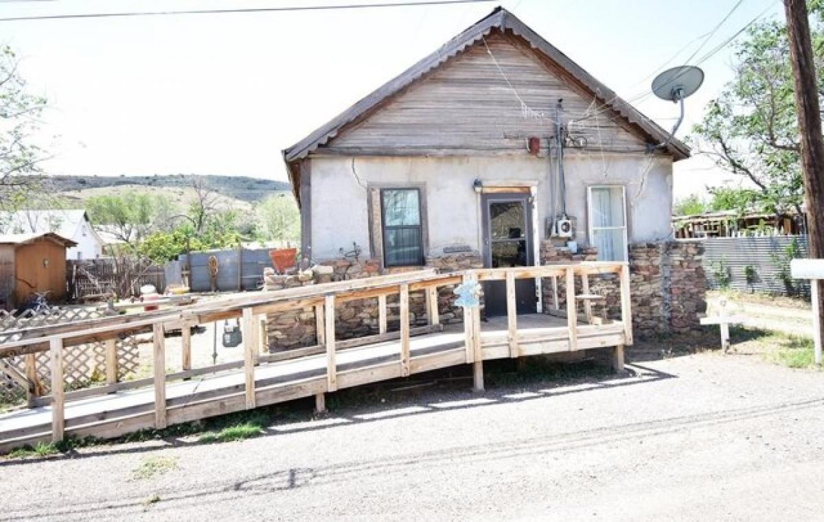 Picture of Home For Sale in Alpine, Texas, United States