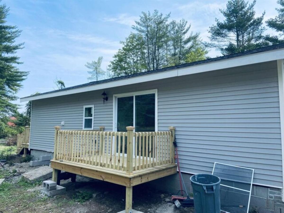 Picture of Home For Sale in Charlestown, New Hampshire, United States