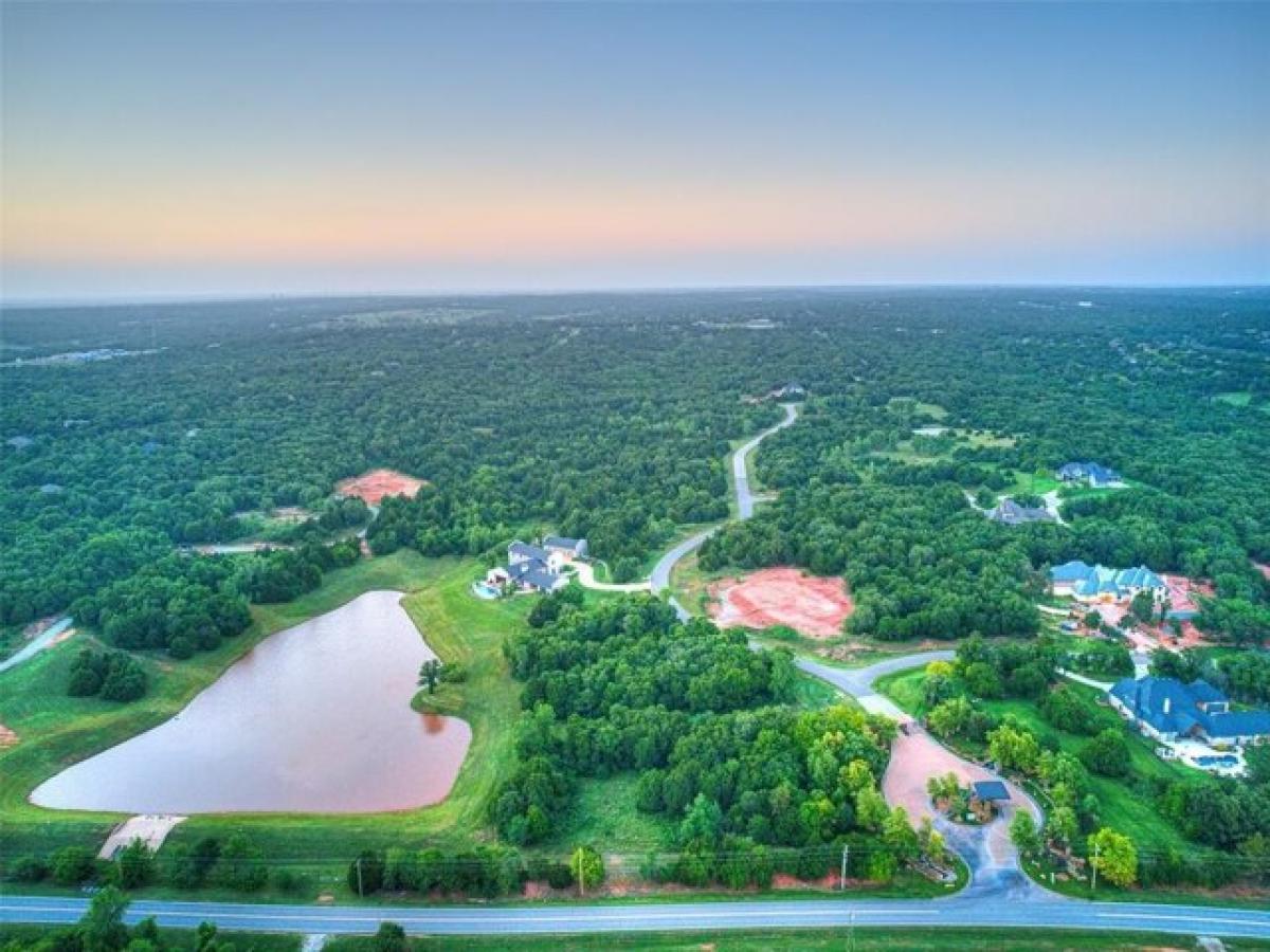 Picture of Residential Land For Sale in Edmond, Oklahoma, United States