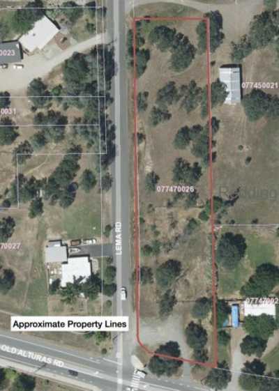 Residential Land For Sale in Redding, California