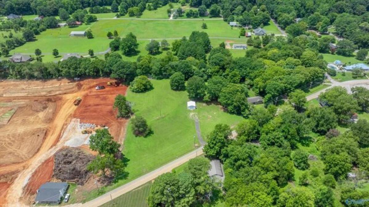 Picture of Residential Land For Sale in Owens Cross Roads, Alabama, United States