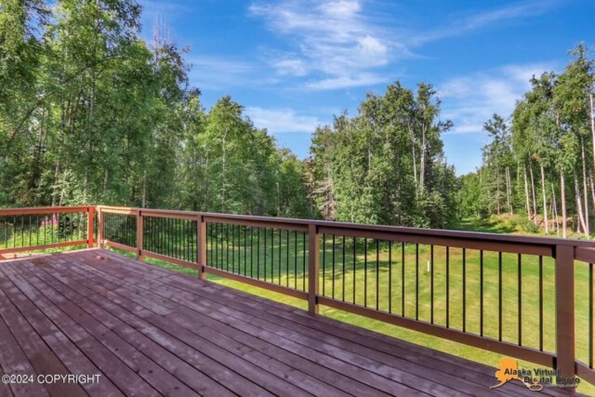 Picture of Home For Sale in Chugiak, Alaska, United States