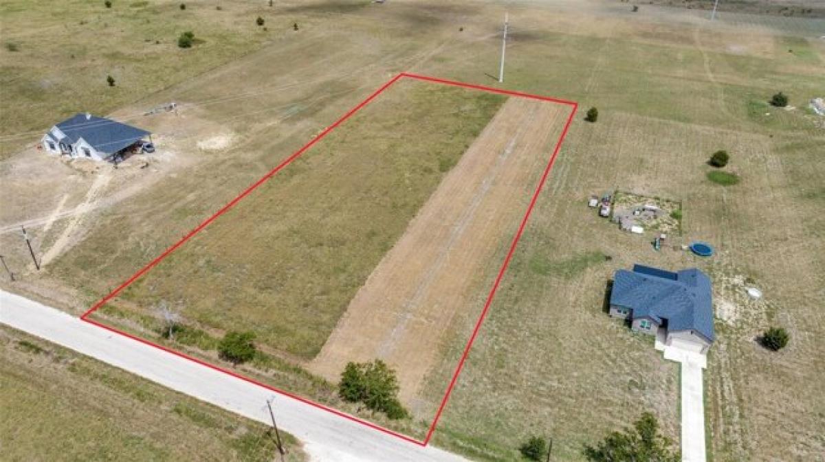 Picture of Residential Land For Sale in Decatur, Texas, United States