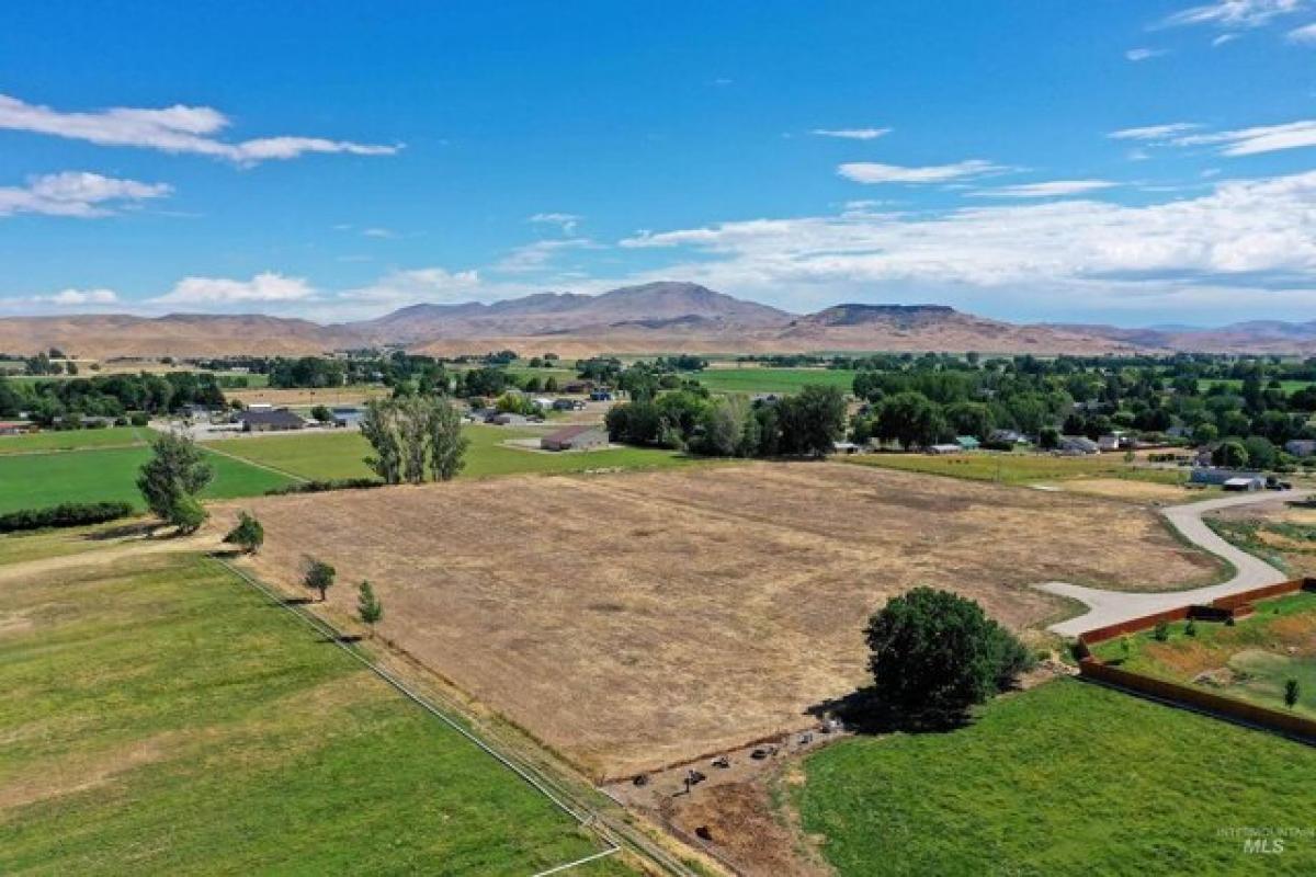 Picture of Residential Land For Sale in Emmett, Idaho, United States