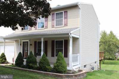 Home For Rent in Stewartstown, Pennsylvania