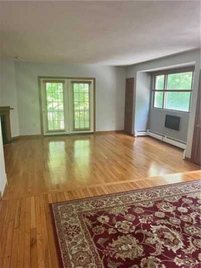 Home For Sale in Lincoln, Rhode Island