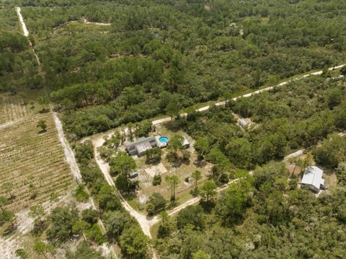 Picture of Residential Land For Sale in Cedar Key, Florida, United States