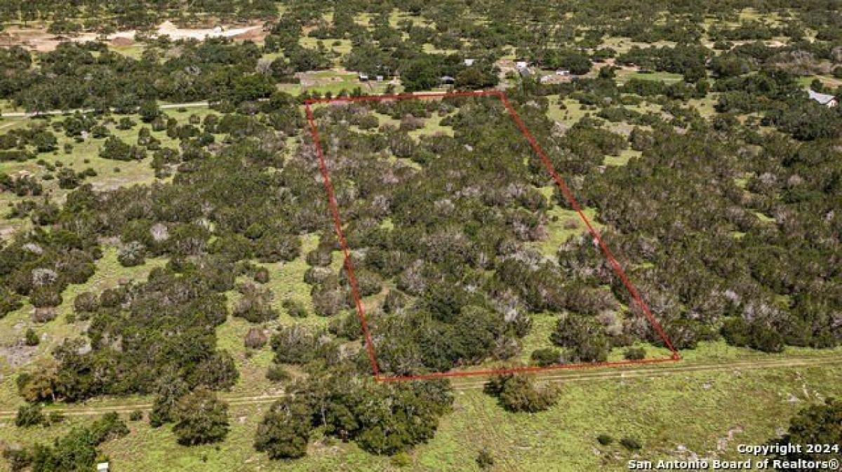 Picture of Residential Land For Sale in Blanco, Texas, United States