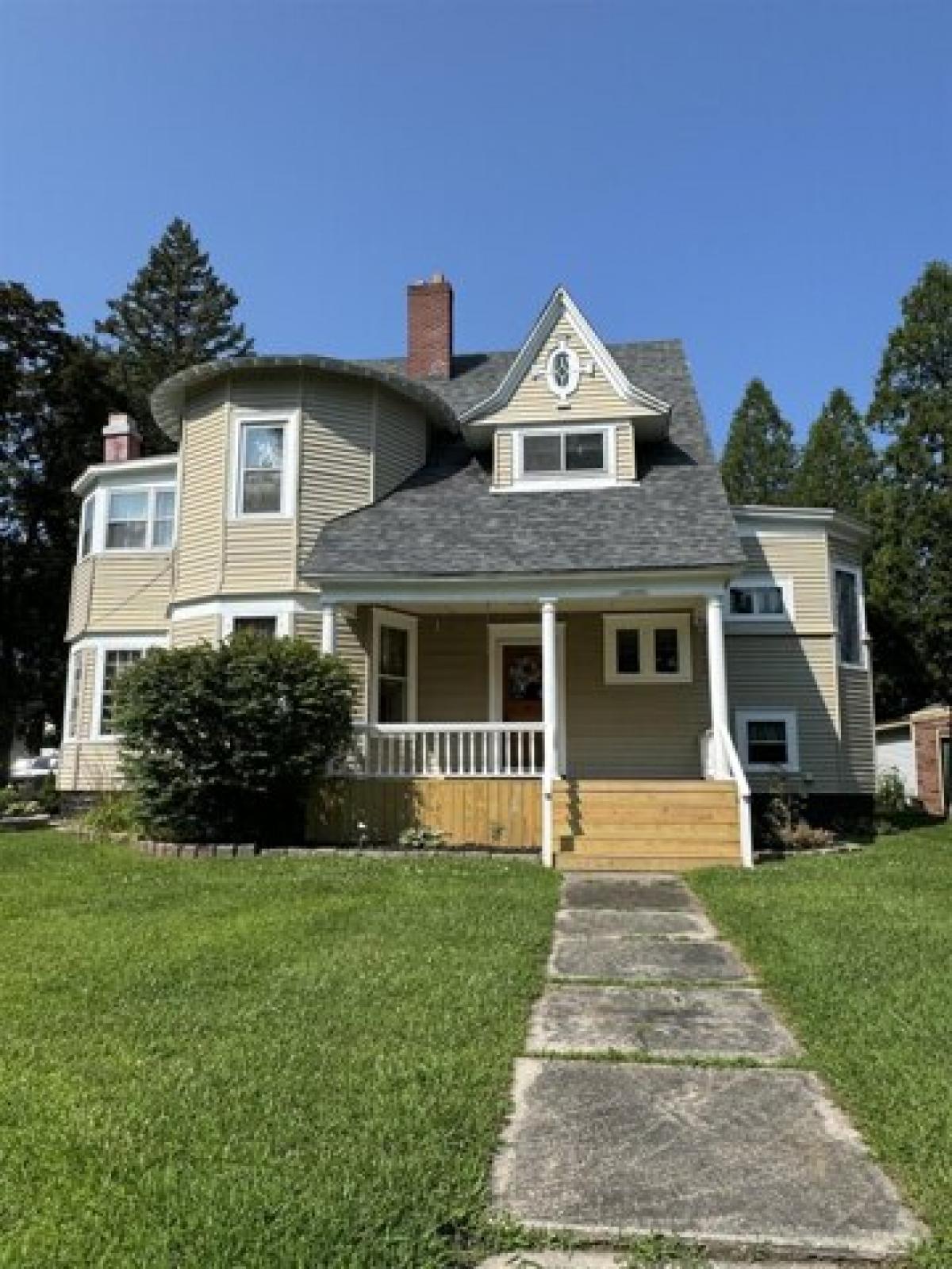 Picture of Home For Sale in Massena, New York, United States