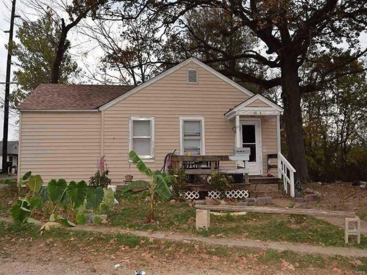 Picture of Home For Sale in Poplar Bluff, Missouri, United States