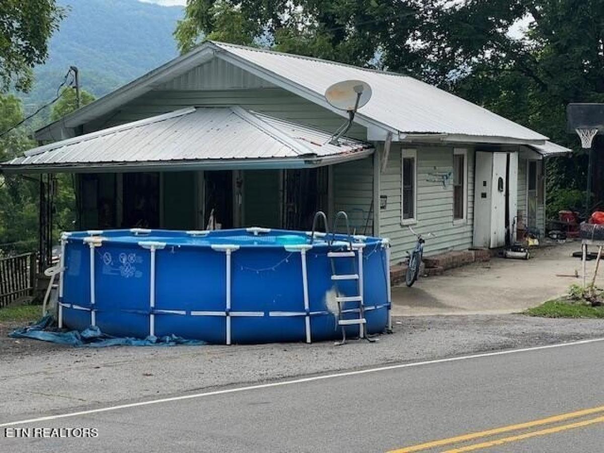 Picture of Home For Sale in Ewing, Virginia, United States