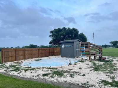 Home For Sale in Liverpool, Texas