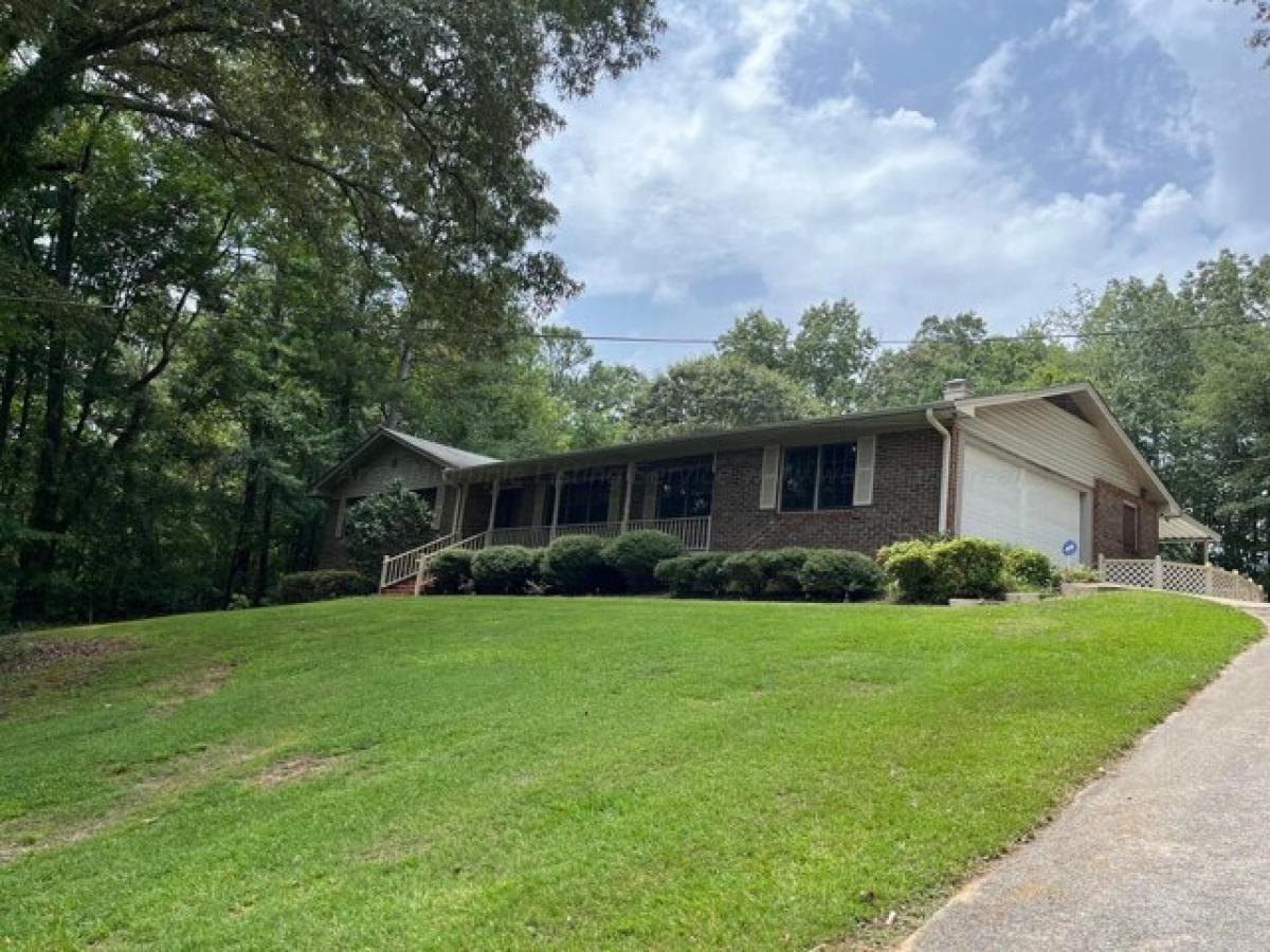 Picture of Home For Sale in Jasper, Alabama, United States