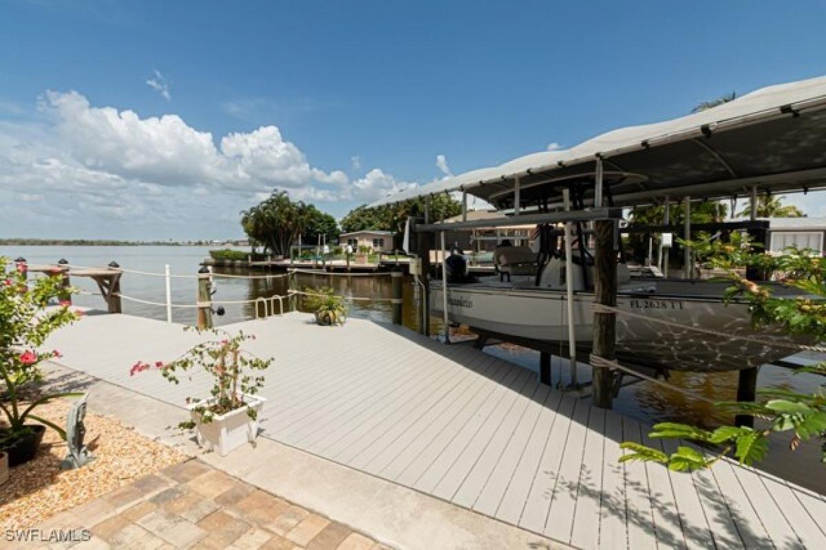 Picture of Home For Sale in Matlacha, Florida, United States