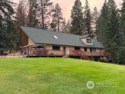 Home For Sale in Naches, Washington