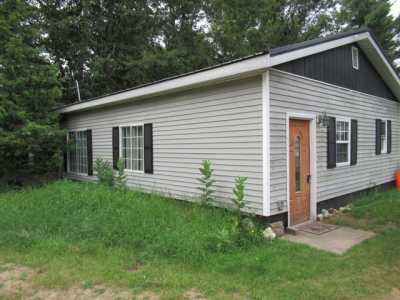 Home For Sale in Newaygo, Michigan