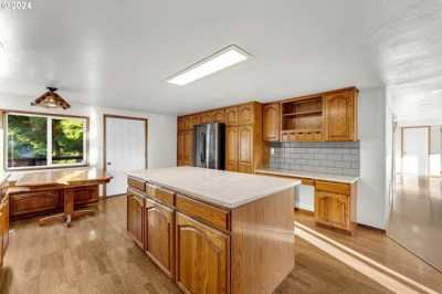 Home For Sale in Stevenson, Washington