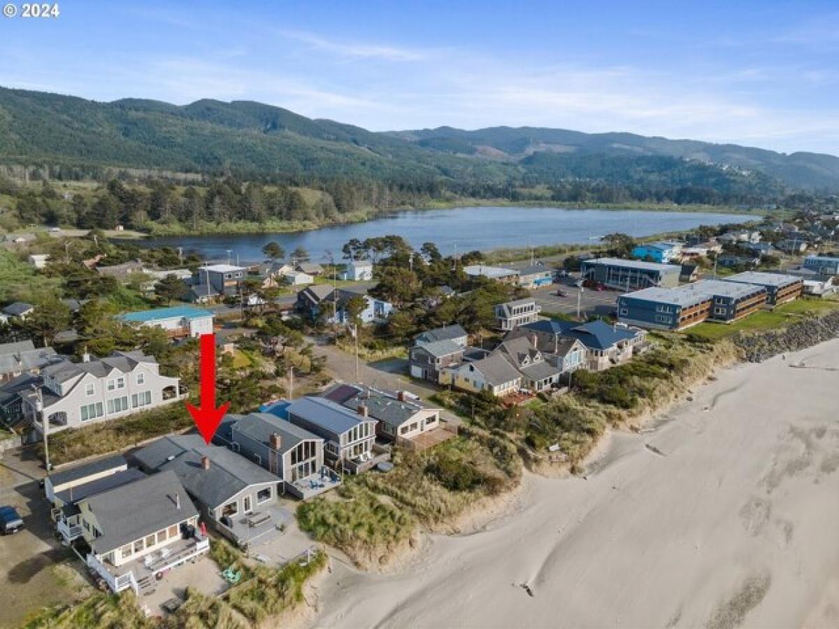 Picture of Home For Sale in Rockaway Beach, Oregon, United States