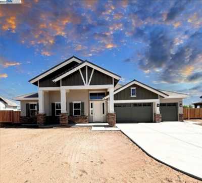 Home For Sale in Oakley, California