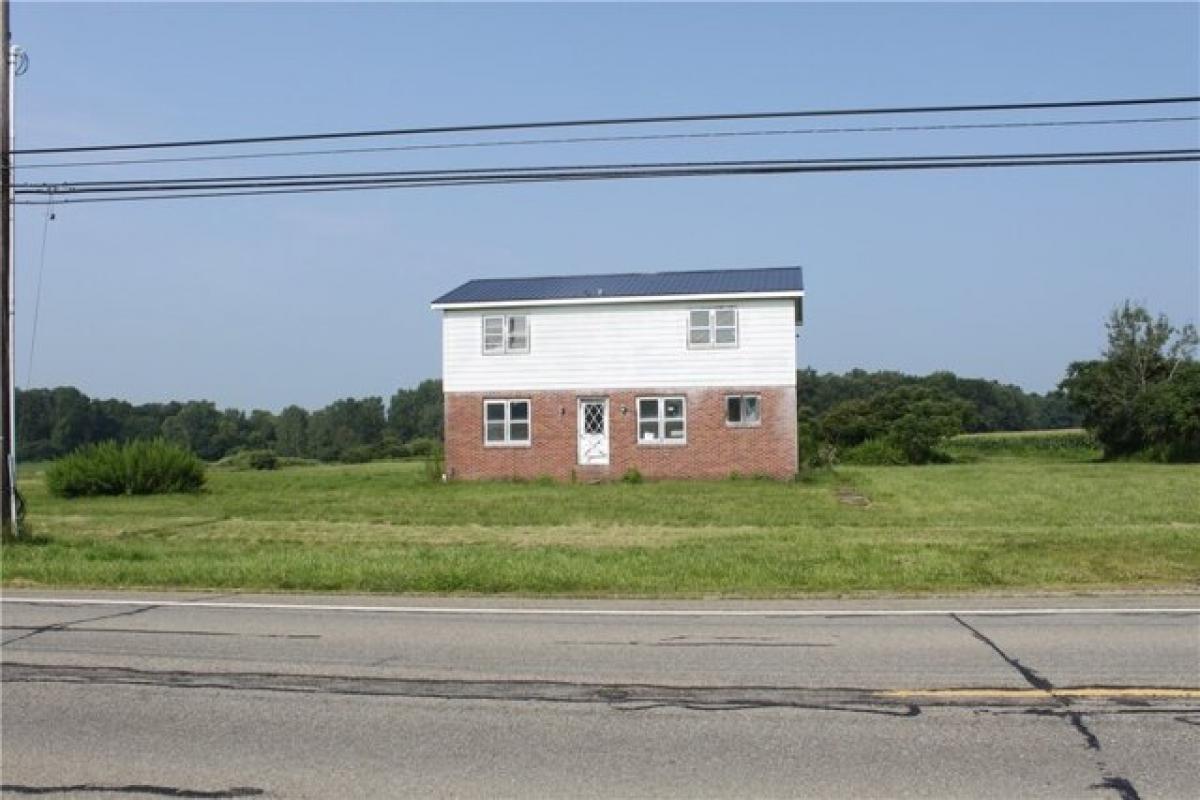 Picture of Home For Sale in Edinboro, Pennsylvania, United States