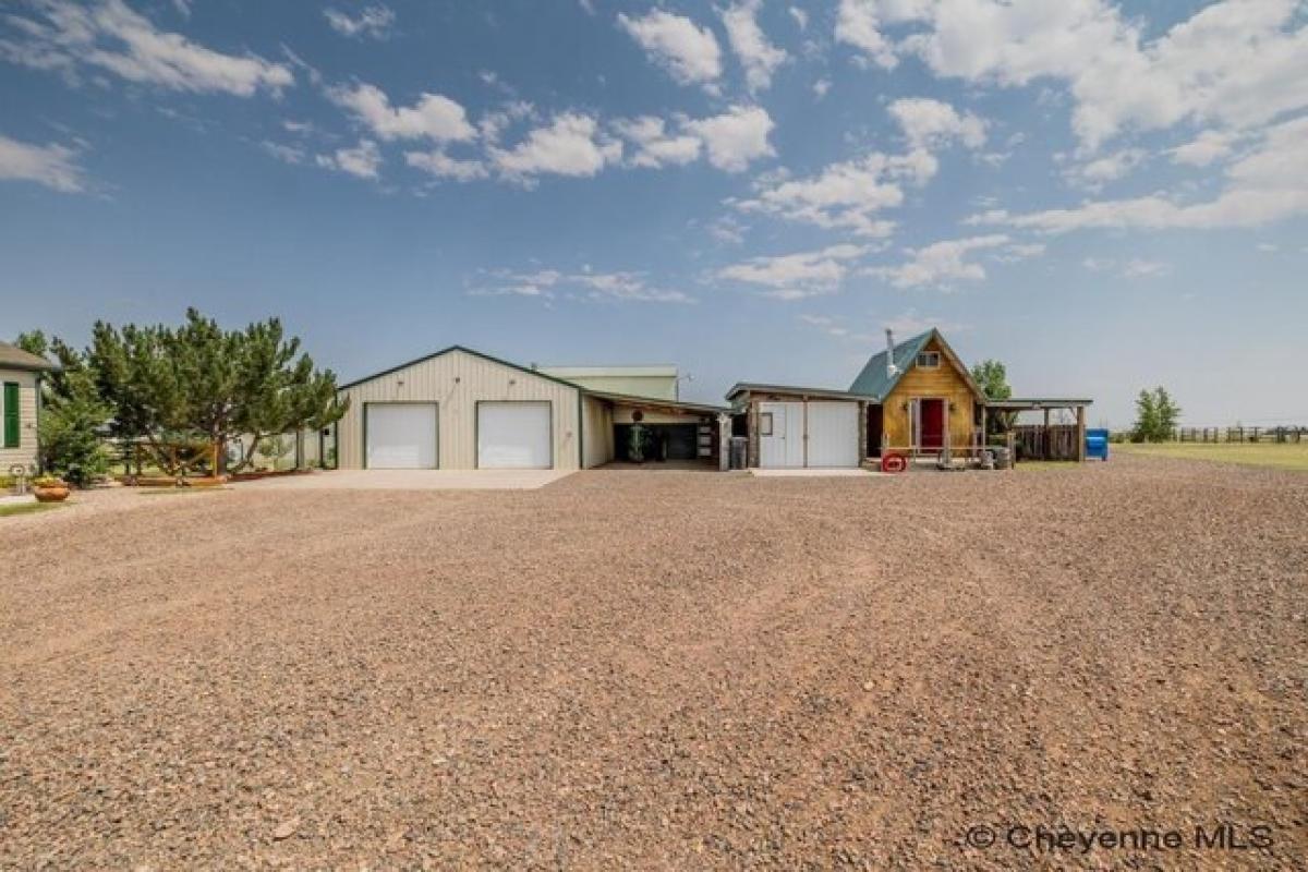 Picture of Home For Sale in Burns, Wyoming, United States