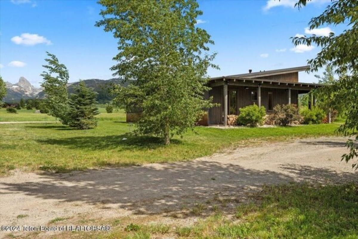 Picture of Home For Sale in Alta, Wyoming, United States