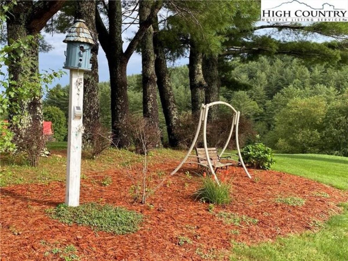 Picture of Home For Sale in Fleetwood, North Carolina, United States