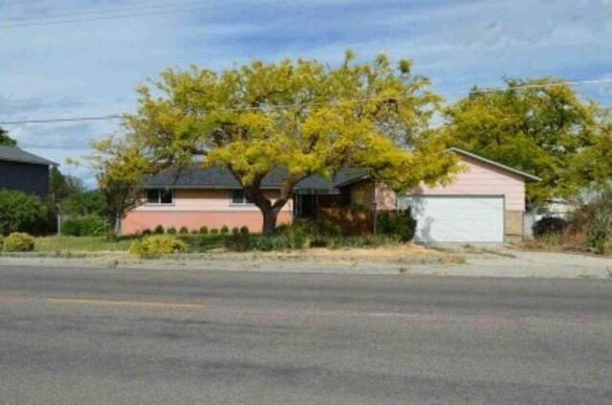 Picture of Home For Sale in Ontario, Oregon, United States