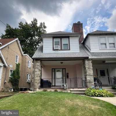 Home For Sale in Drexel Hill, Pennsylvania