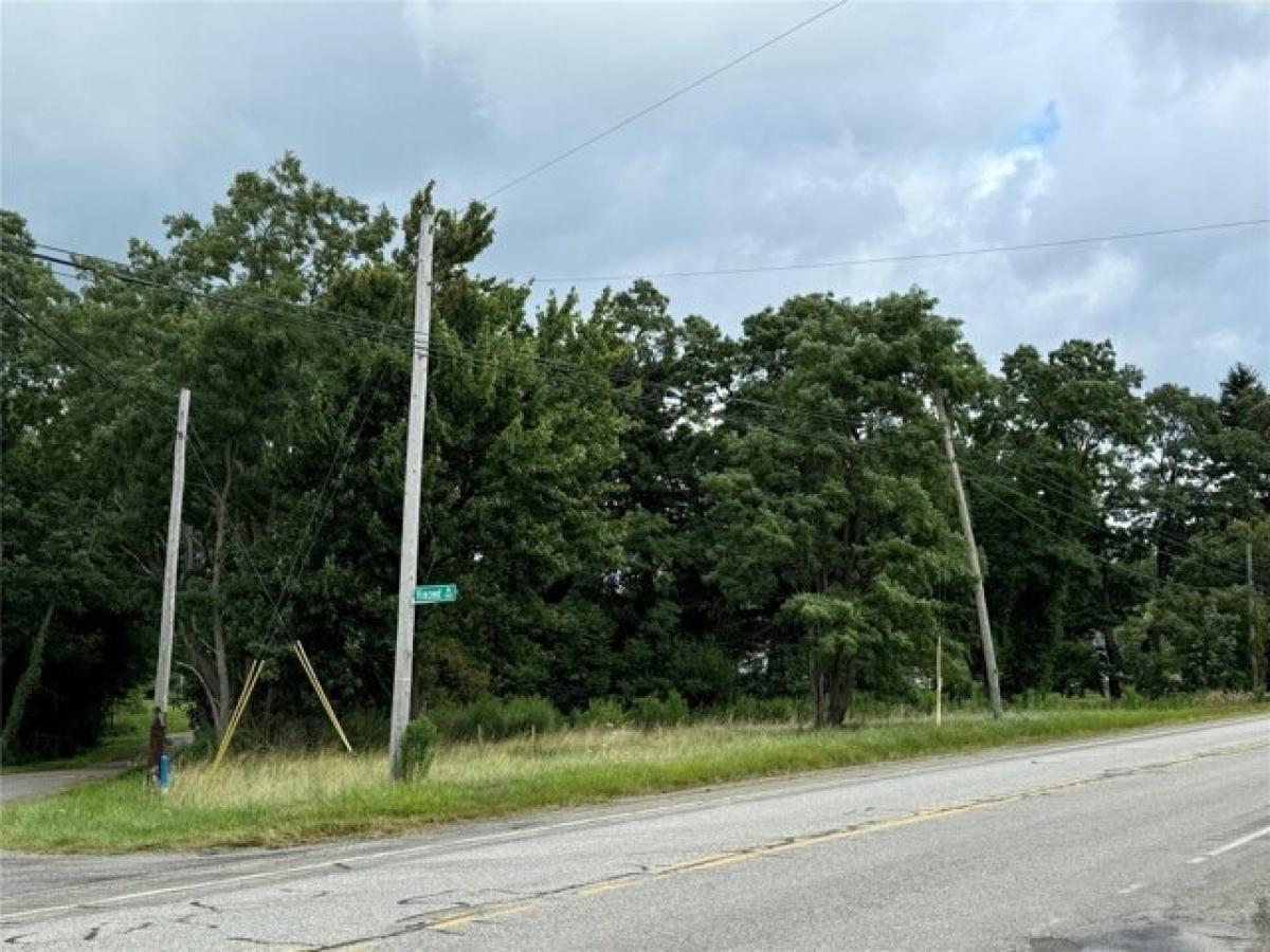 Picture of Residential Land For Sale in Erie, Pennsylvania, United States