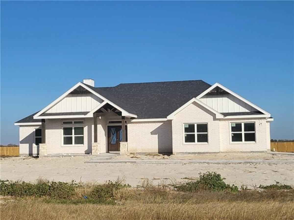 Picture of Home For Sale in Kingsville, Texas, United States